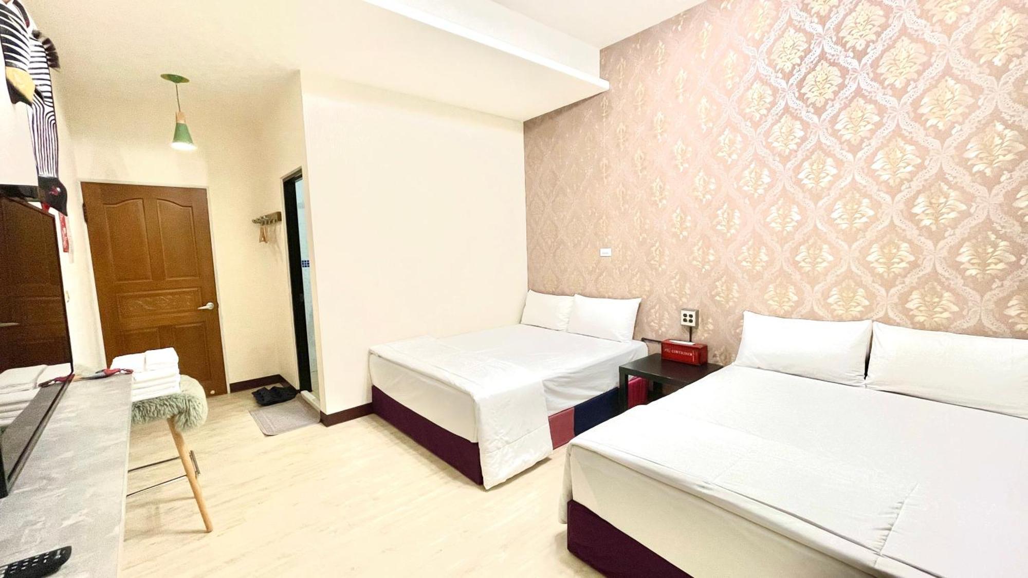 Snug-Nine Hotel Hengchun Exterior photo
